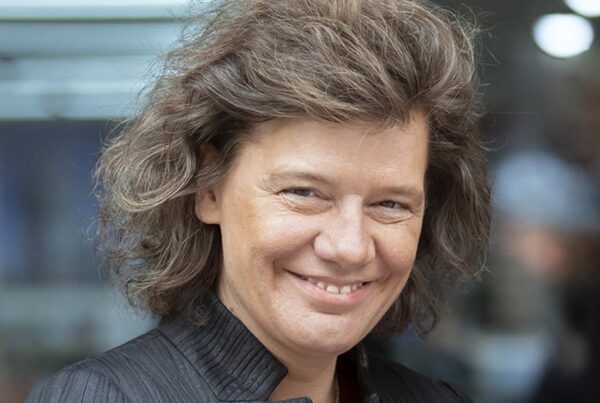 'Het is goed om te weten hoe je dingen voor elkaar krijgt in het buitenland' - featured image