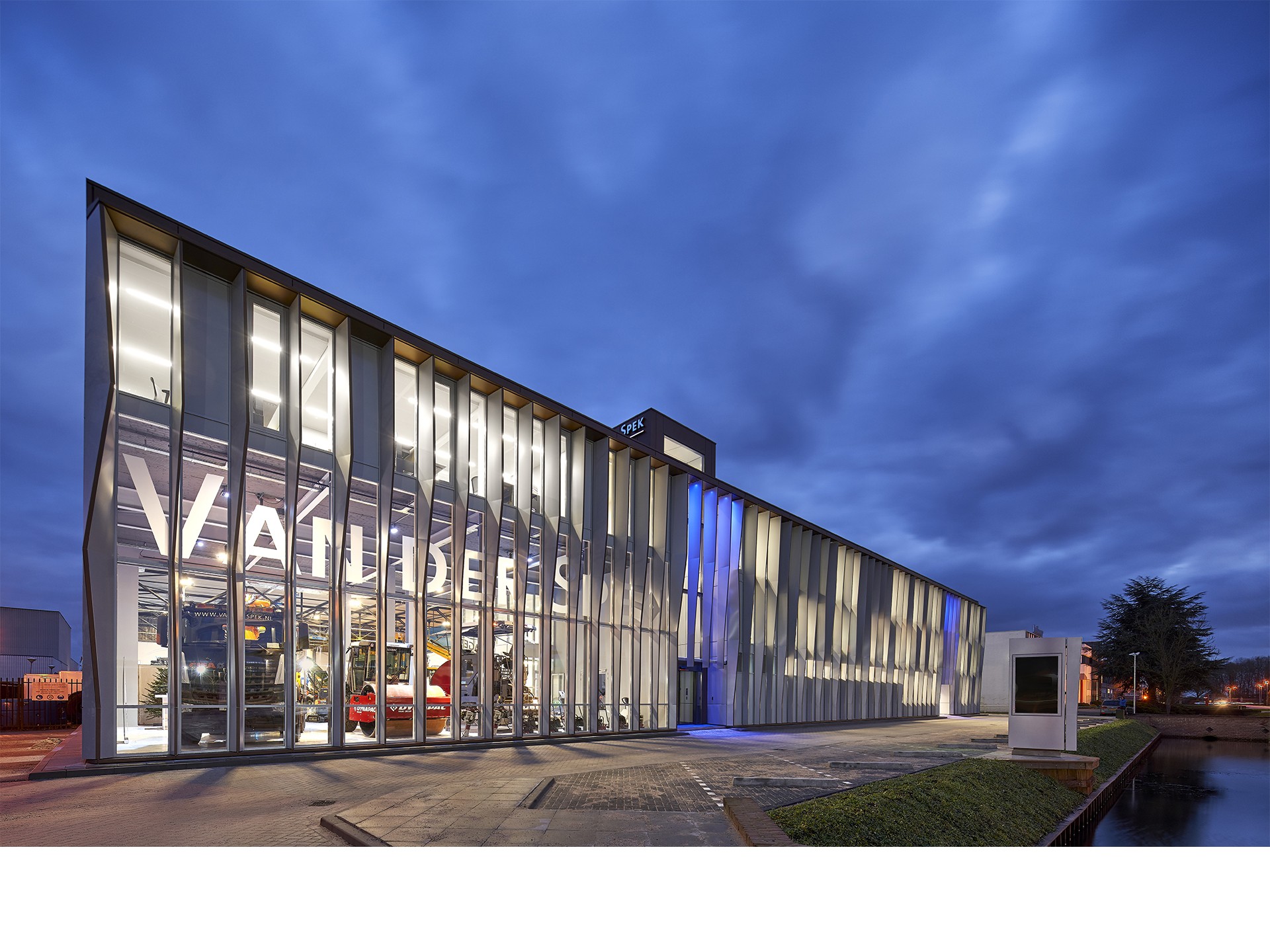 Hoofdkantoor Van der Spek Vianen - Hoofdfoto