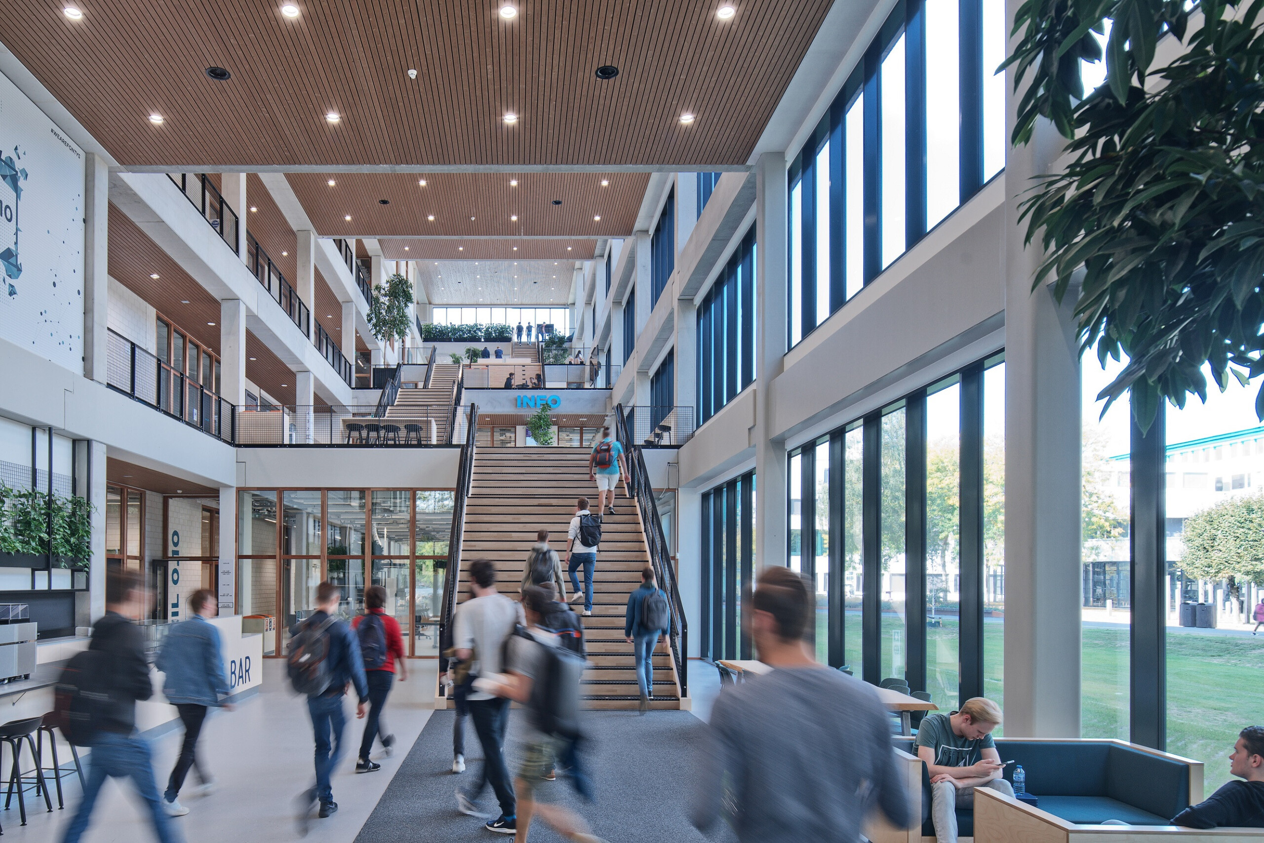 Fontys R10, Eindhoven - Hoofdfoto