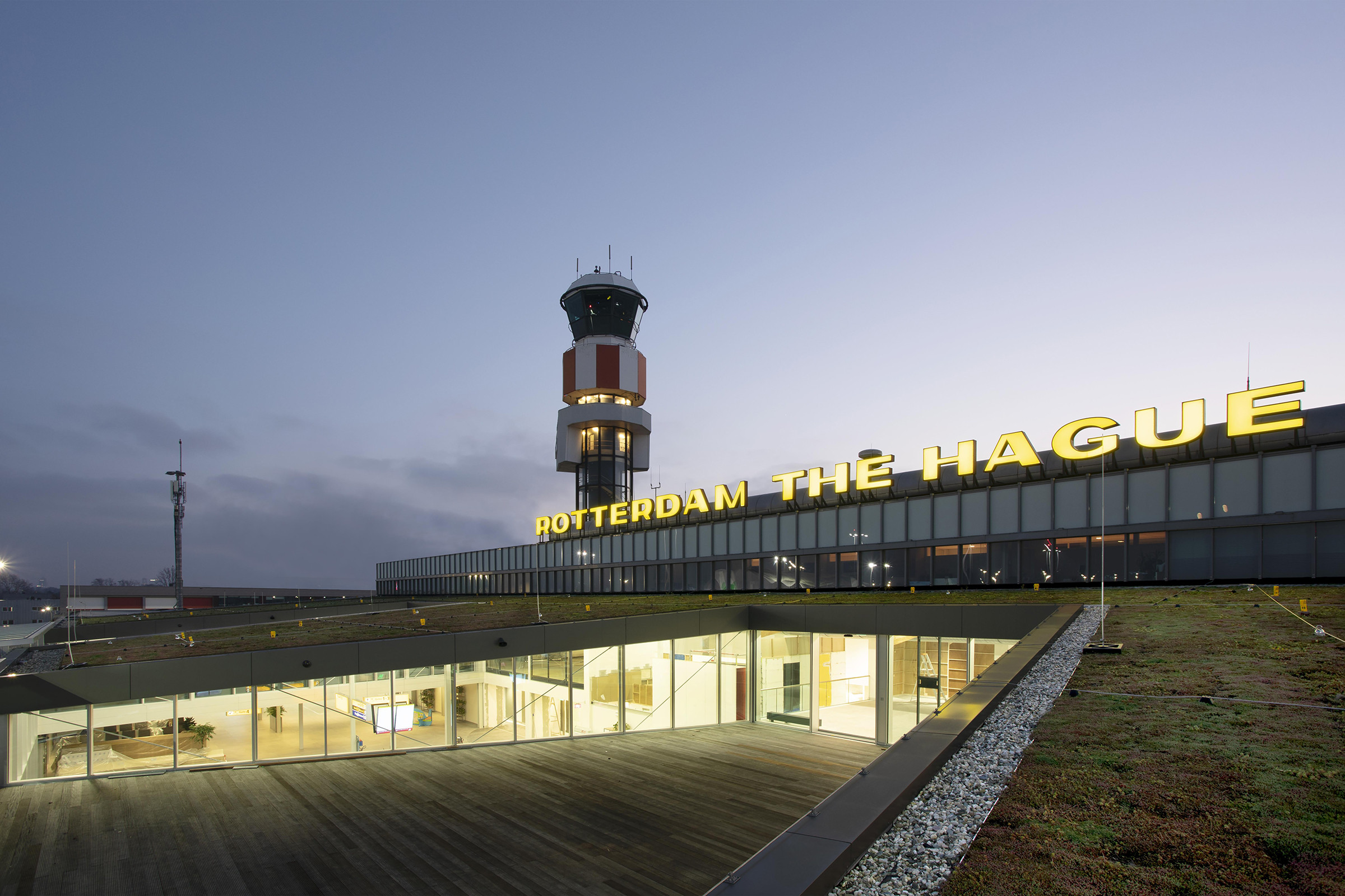 Rotterdam The Hague Airport - Hoofdfoto