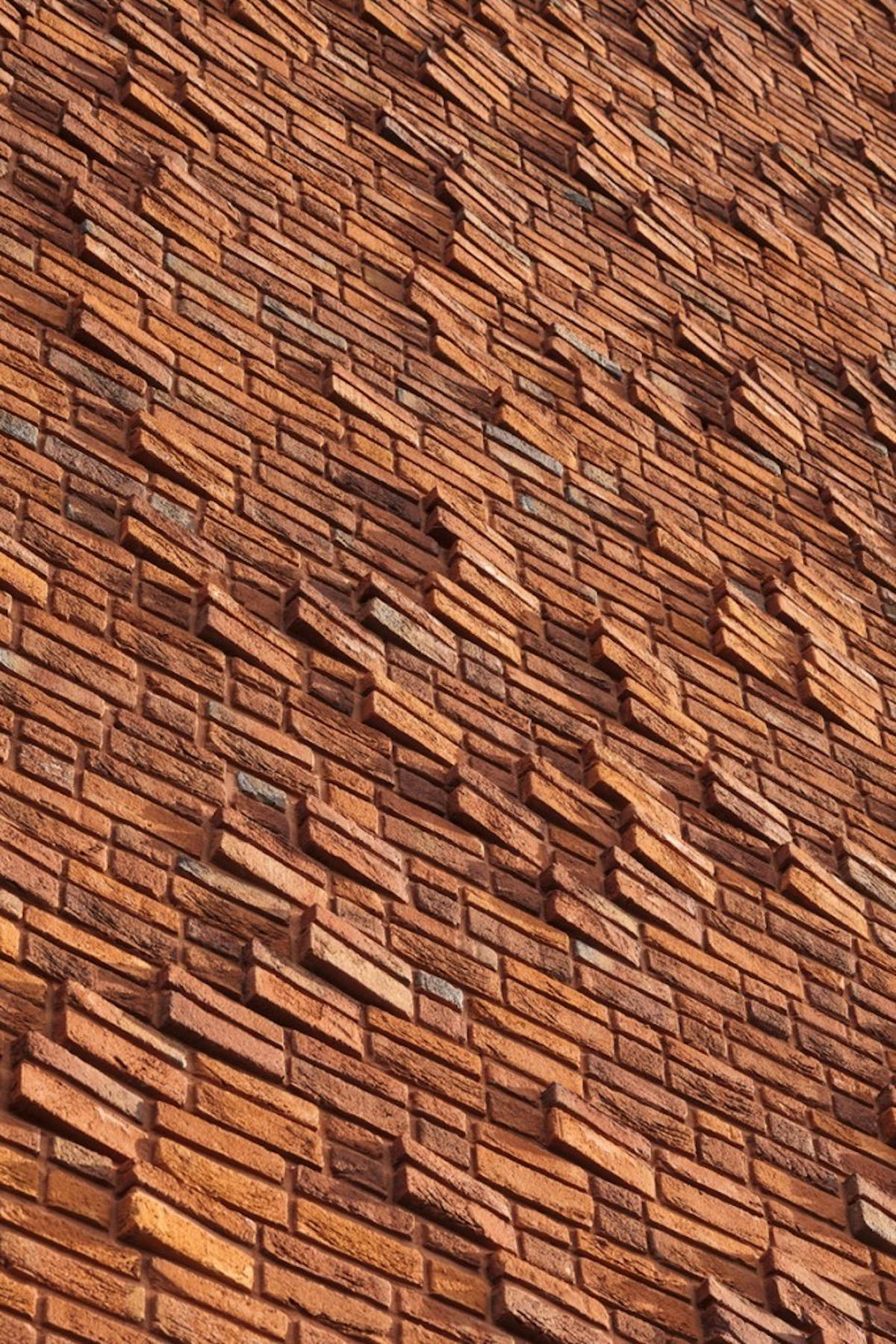 Hofblad - brick wall