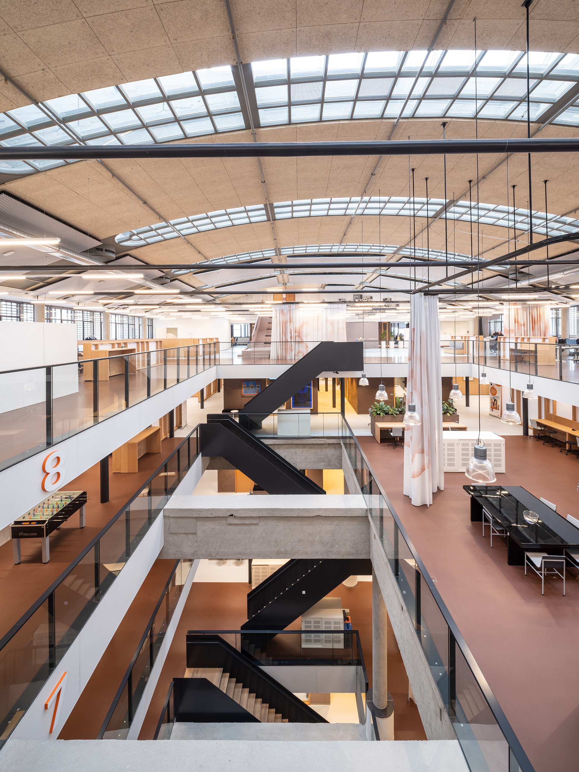 Stationspostgebouw Den Haag - Hoofdfoto