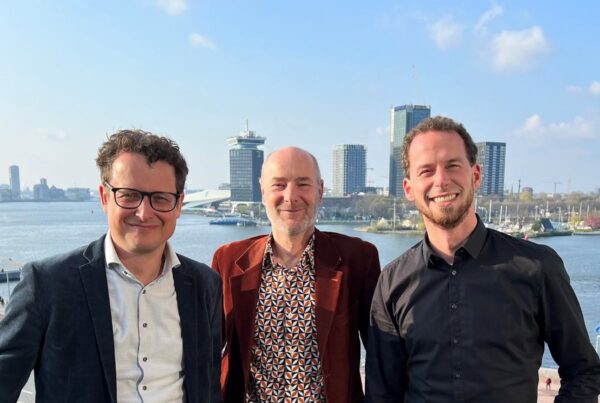 Partner worden: een andere plek in het bureau - featured image