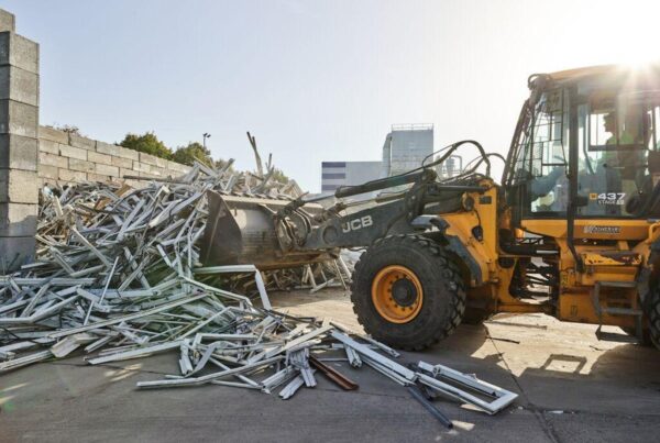 Van recycling tot groene energie: duurzaamheidsstrategie Deceuninck in actie - featured image