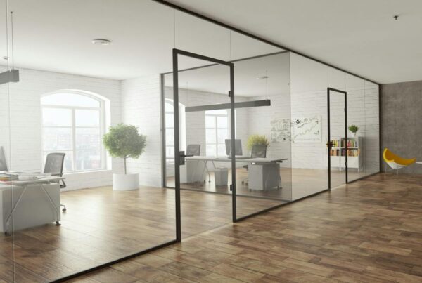 Familiebedrijf groeit uit tot toonaangevend fabrikant van glasbeslag - featured image