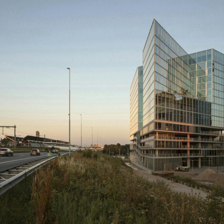 Van der Valk Hotel Amsterdam Zuidas - Hoe een bijzondere kavel leidde tot een nieuwe standaard